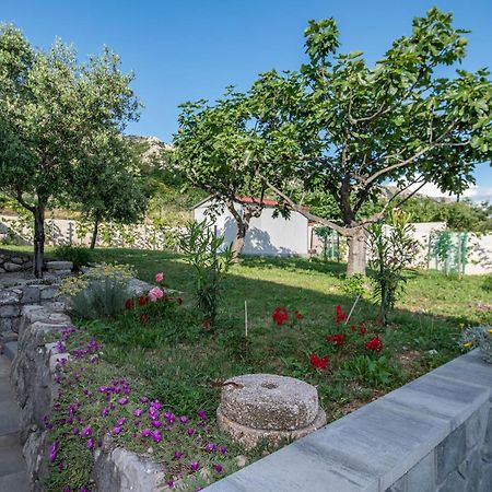 Villa Carmen Draga Bašćanska Exterior foto
